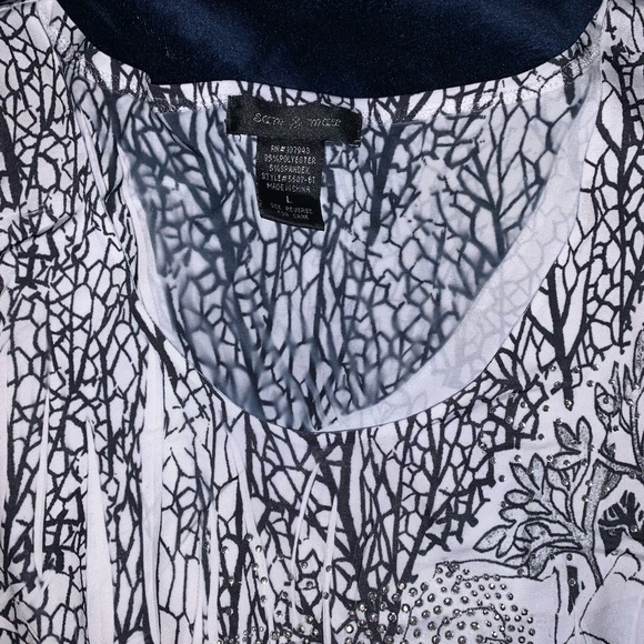 Black and white floral dress - Picture 3 of 3